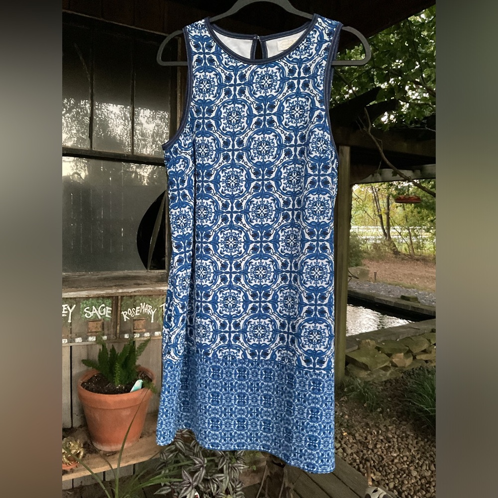 Mud Pie Blue & White Tile Print Shift Dress Sleeveless Lined Sz M